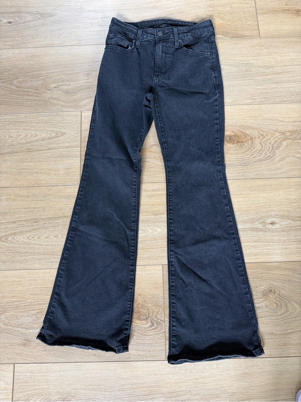 Levi’s Black Mid-Rise Flare Bootcut Jeans W26 L30